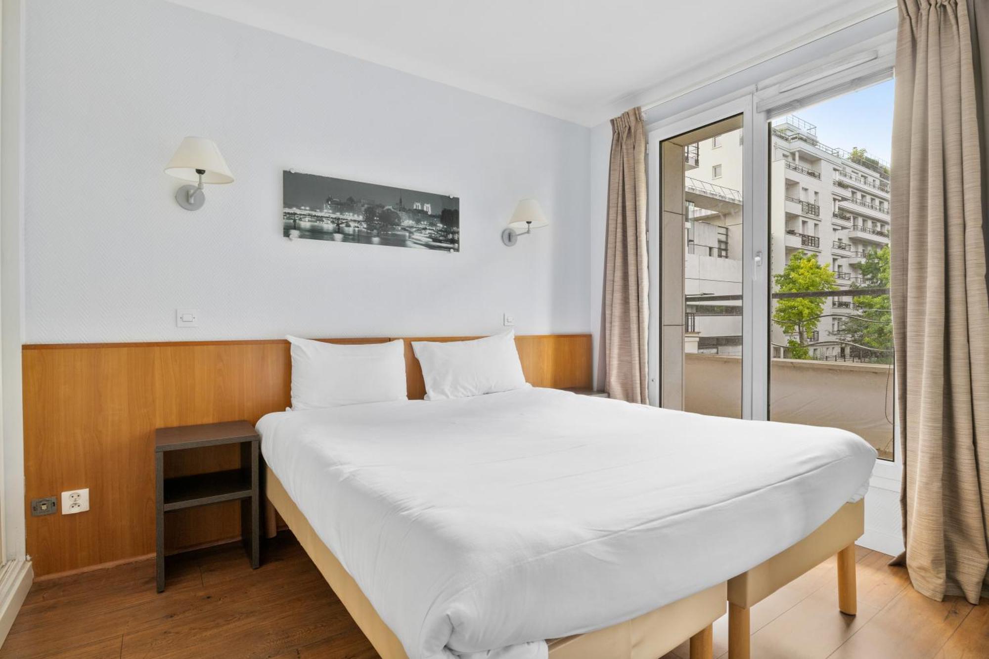 איסי-לה-מולינו Grand Appartement Avec Balcon - Proche Parc Des Expo - Parking Privee מראה חיצוני תמונה