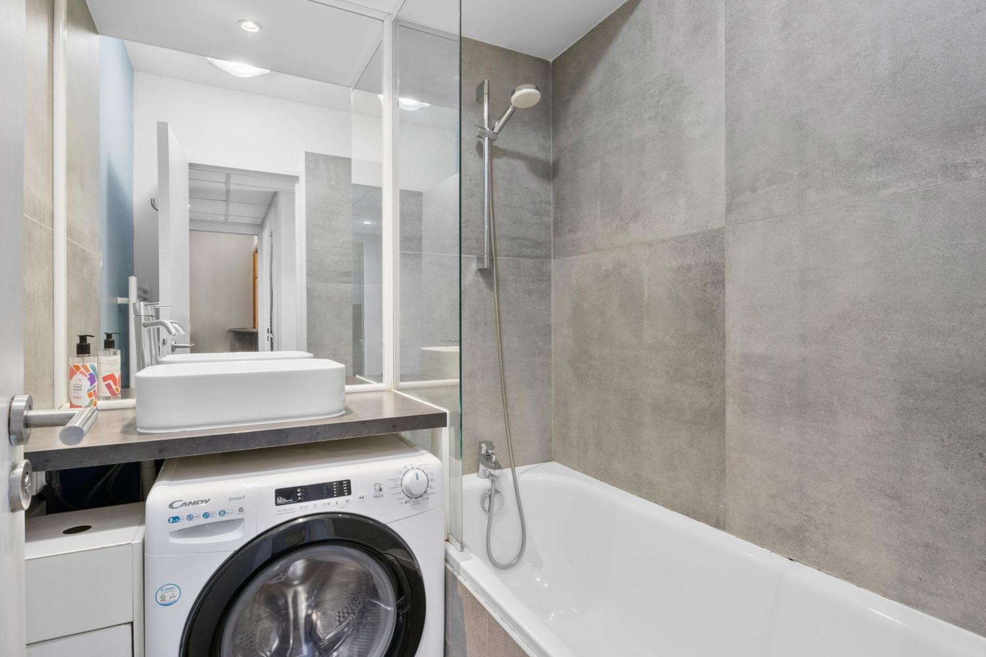 איסי-לה-מולינו Grand Appartement Avec Balcon - Proche Parc Des Expo - Parking Privee מראה חיצוני תמונה